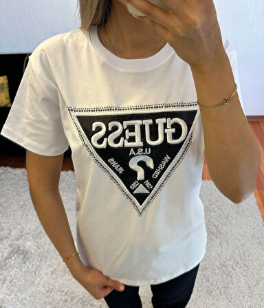 Marka Muadil  Üçgen Taşlı T-Shirt Beyaz