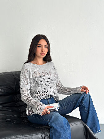 KADIN GRİ MİNİK PONPONLU AJURLU MEVSİMLİK PAMUK TRİKO BLUZ