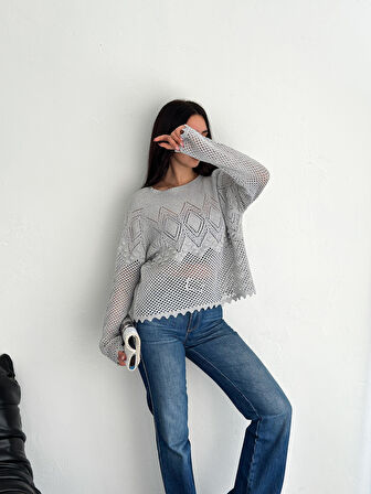 KADIN GRİ MİNİK PONPONLU AJURLU MEVSİMLİK PAMUK TRİKO BLUZ