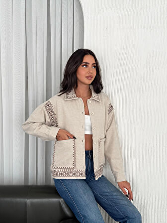 KADIN KREM DESENLİ BÜYÜK CEP DETAYLI CEKET