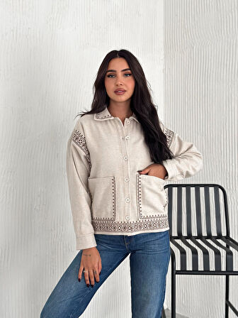 KADIN KREM DESENLİ BÜYÜK CEP DETAYLI CEKET