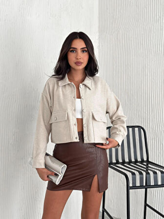 KADIN KREM CEP DETAYLI YAKALI CEKET / GÖMLEK