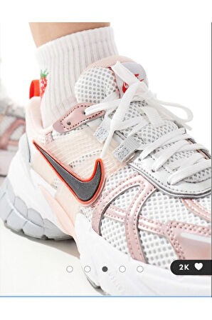 WMNS Nike V2K Run "Legend pink"