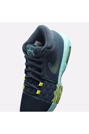 LeBron Witness 8 Basketbol Ayakkabısı