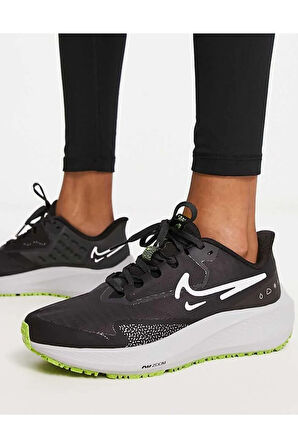SU GEÇİRMEZ Air Zoom Pegasus 39 Shield Kadın Siyah Koşu Ayakkabısı