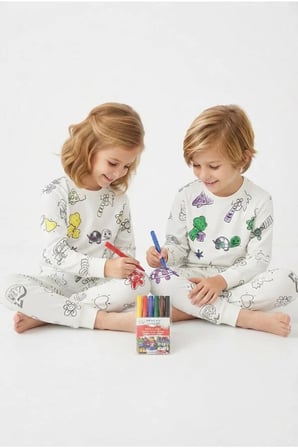 Çocuk Yeniden Boyanabilir Pijama Takımı ve 6'lı Boya Kalem Seti
