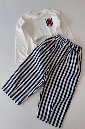 Erkek Çocuk Domates Baskılı Sweatshirt ve Çizgili Gabardin Pantolon