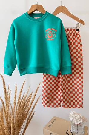 Erkek Çocuk Sırt Baskılı Sweatshirt ve Damalı Eşofman Takım
