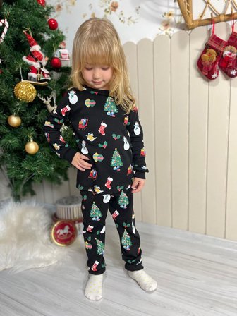 Çocuk Yeni Yıl Temalı Pijama Takımı Siyah