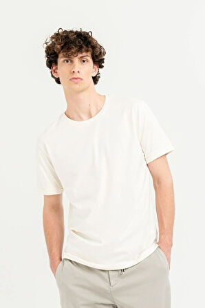 Bisiklet Yaka Kol Ucu Duble %100 Pamuk Slim Fit Erkek T-shirt