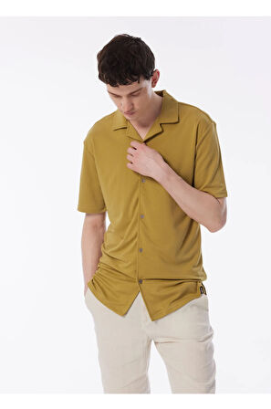 Kısa Kollu Apaj Yaka Slim Fit Örme Erkek Gömlek