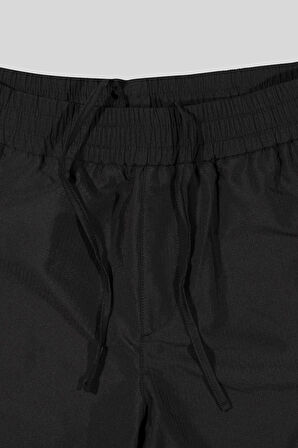 Çizgi Desenli Gizli Bağcıklı Erkek Şort