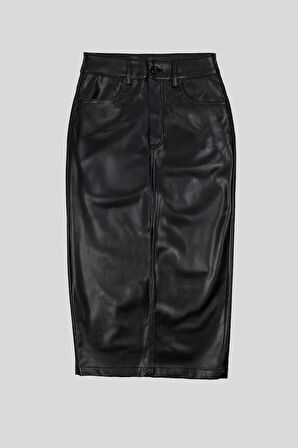 Deri Yırtmaçlı Kadın Etek