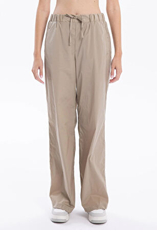 Gofre Desenli Bağcıklı Regular Kadın Dokuma Pantolon