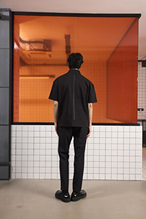 Fermuar Detaylı Bomber Yaka Flexi Baskılı Erkek T-shirt