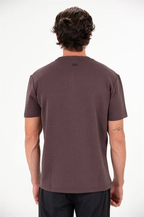 Sol Göğüsü Fermuarlı Cebi Garnili Erkek T-shirt