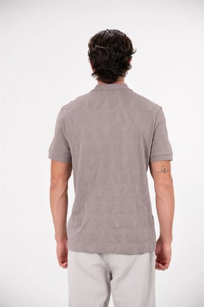 Polo Yaka Sol Göğsü Arma Detaylı Jakarlı Erkek T-shirt