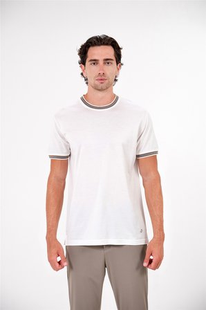 Bisiklet Yaka Triko Detaylı Jakarl Erkek T-shirt