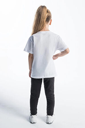 Kız Çocuk Türk Bayrak Göğüs Arma Baskılı Beyaz Tshirt