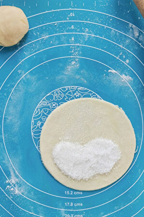 Yuvarlak Yapışmaz Premium Kalite Ölçülü Silikon Hamur Açma Matı 30cm /kek Pasta Pişirme Kağıdı İşlevli