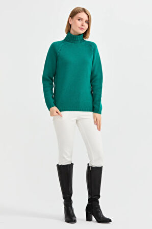 Kadın Tam Balıkçı Yaka Omuzu Saç Örgülü Yün Kazak A.Ö.Başı