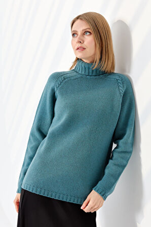 Kadın Tam Balıkçı Yaka Omuzu Saç Örgülü Yün Kazak M.Yeşili