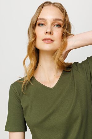 Kadın V Yaka Kaşkorse Pamuk T-shirt Haki