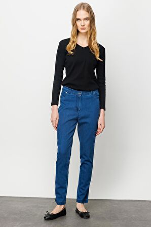 Kadın Klasik Kesim Jean Pantolon Mavi