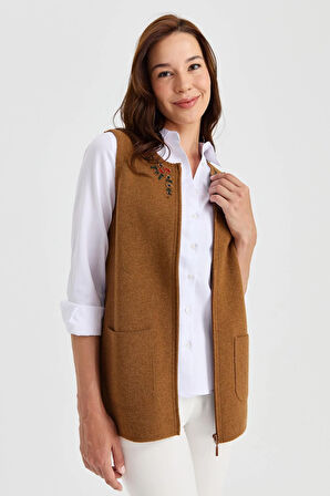 Kadın Sıfır Yaka Kenarı Dantel İşlemeli Yün Yelek K.taba