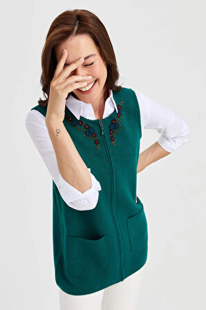 Kadın Sıfır Yaka Kenarı Dantel İşlemeli Yün Yelek K.Ö.başı