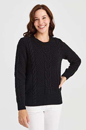 Kadın Sıfır Yaka Ortası Saç Örgü Yün Kazak Siyah