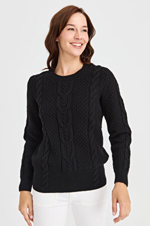 Kadın Sıfır Yaka Ortası Saç Örgü Yün Kazak Siyah