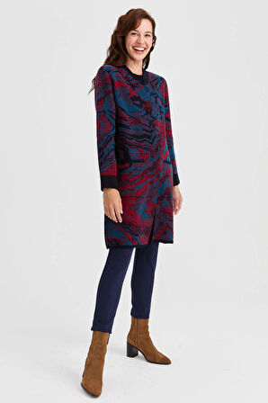 Kadın Dik Yaka Renkli Dalga Desenli Uzun Yün Kaban K.Lacivert