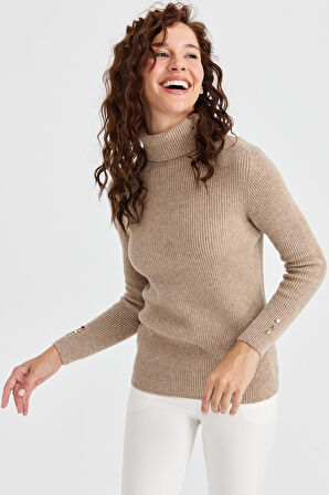 Kadın Tam Balıkçı Yaka Kol Ucu Düğmeli Yün Kazak K.Bej