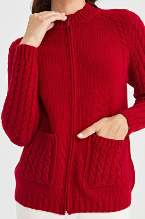 Kadın Dik Yaka Cebi ve Kolu Saç Örgü Yün Hırka K.Kırmızı