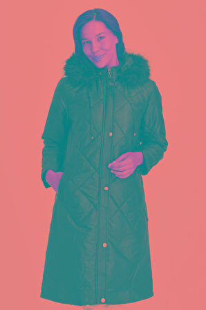 Kadın Kapüşonlu Kareli Uzun Kapitone Kaban Siyah