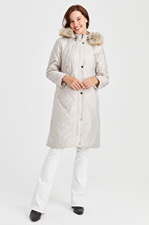 Kadın Kapüşonlu Kareli Uzun Kapitone Kaban Bej