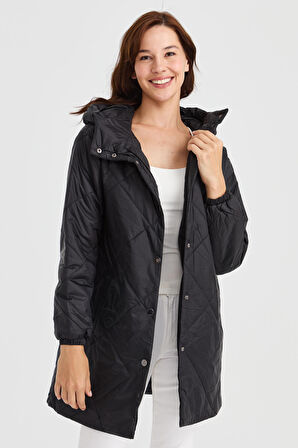 Kadın Şişme Kareli Uzun Kaban Siyah