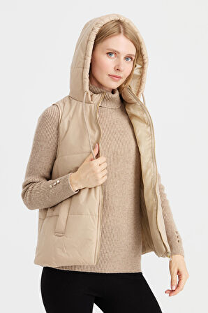 Kadın Kapüşonlu Kısa Kapitone Yelek Ekru