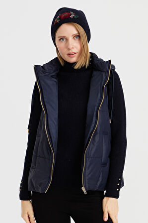 Kadın İşlemeli Yün Bere K.Lacivert