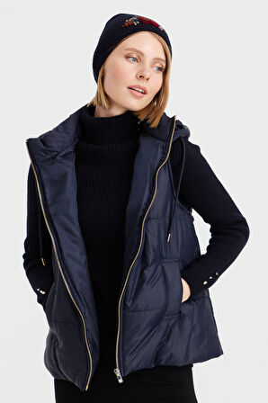 Kadın İşlemeli Yün Bere K.Lacivert