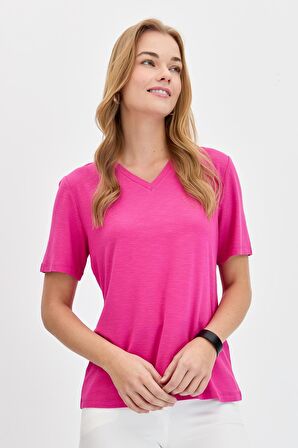 Kadın V Yaka Flamlı Kumaş Basic Tshirt Fuşya