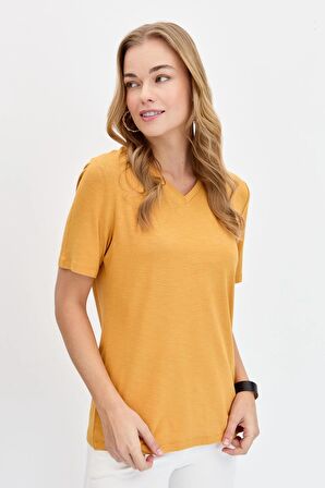 Kadın V Yaka Flamlı Kumaş Basic Tshirt Hardal