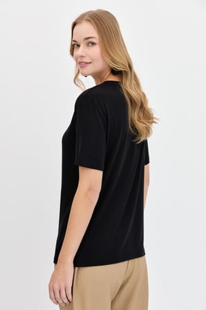 Kadın V Yaka Flamlı Kumaş Basic Tshirt Siyah