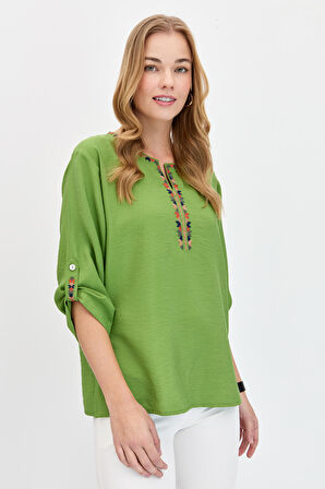 Kadın Açma Yaka Yakası Etnik Nakışlı Gömlek Yeşil