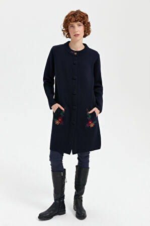 Kadın Dik Yaka Cebi İşlemeli Uzun Yün Kaban K.Lacivert