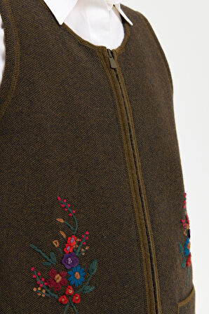 Kadın Sıfır Yaka Cep Üstü İşlemeli Kısa Yün Yelek A.Yeşil