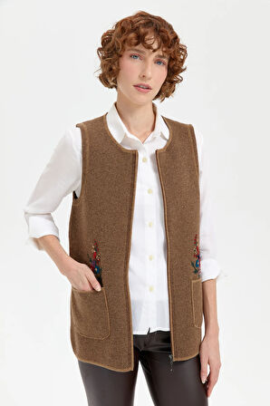 Kadın Sıfır Yaka Cep Üstü İşlemeli Kısa Yün Yelek V.Camel