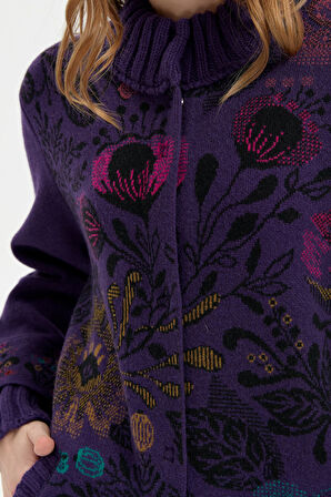 Kadın Dik Yaka Önü Renkli Çiçekli Uzun Yün Kaban K.Mor