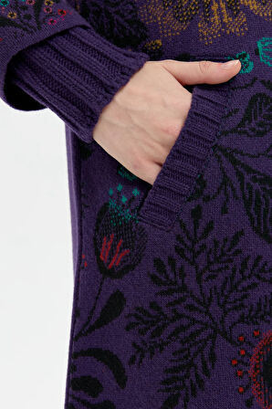 Kadın Dik Yaka Önü Renkli Çiçekli Uzun Yün Kaban K.Mor